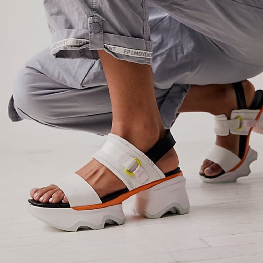 New KINETIC IMPACT SLINGBACK HEEL WOMEN'S SANDAL